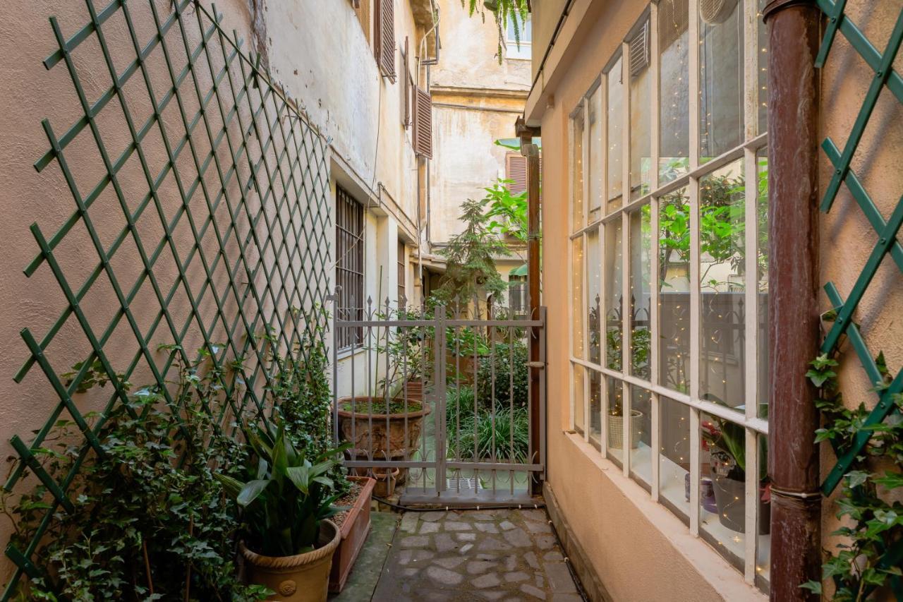 Apartment The Secret Loft Garden Rom